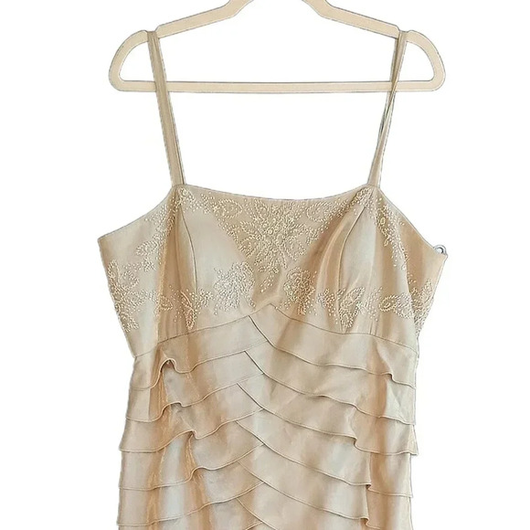 Nina Nischelle Champagne Beaded Ruffled Floor Length Sheath Formal Dress Sz 18 - Picture 2 of 7